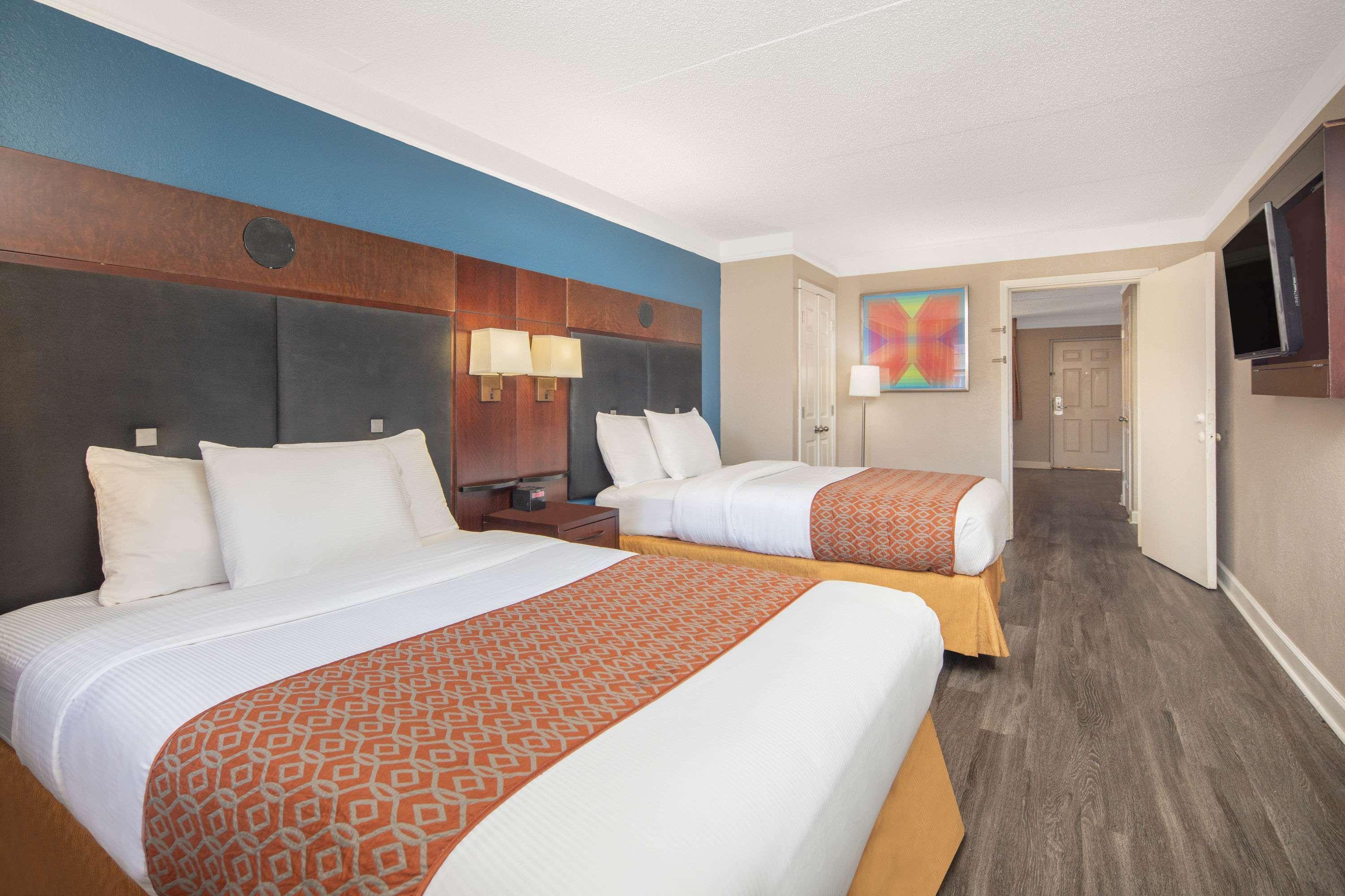 Budget & Atlanta Stadium Hotel