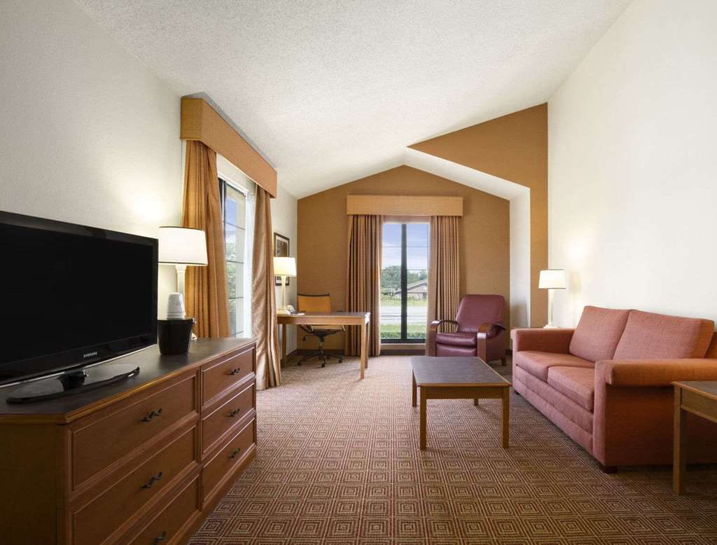 Budget & Atlanta Stadium 3* Marietta